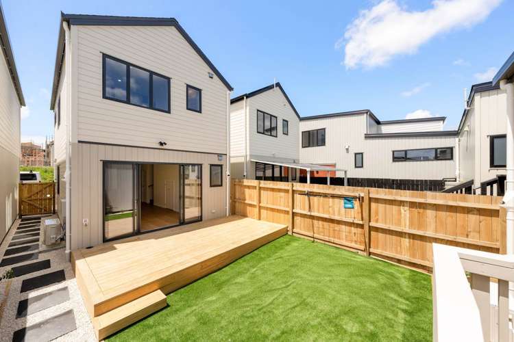 16 Toetoe Street Westgate_1