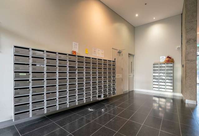 506/37 Symonds Street City Centre_3