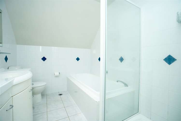 17 Radnor Street Hamilton Central_9