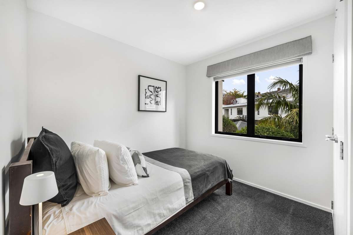 4/7 Cowie Street_5