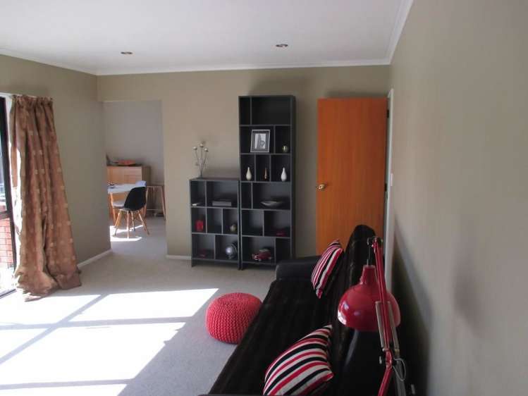 2/65 Yaldhurst Road Sockburn_5