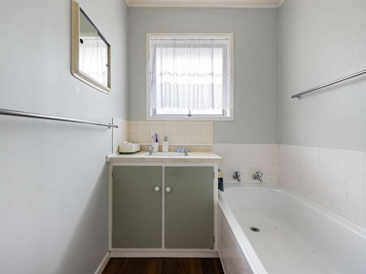 12A Millar Place Nawton_14