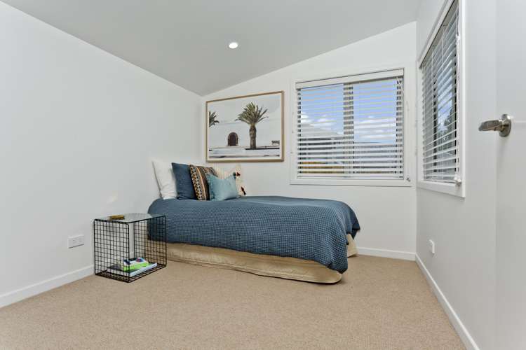 1/51 Kia Ora Road Beach Haven_6