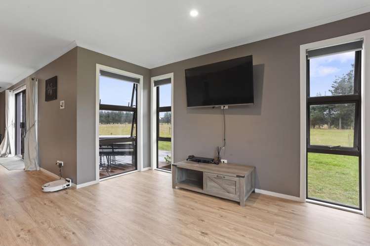 443 Ashley Road Cust_4