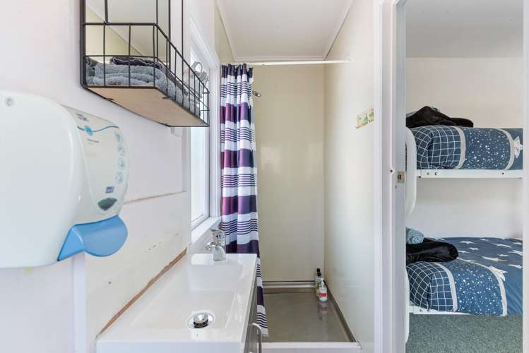 37 Man Street Queenstown_23