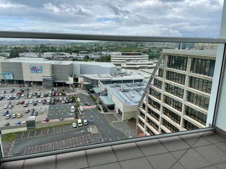 1208/17 Amersham Way Manukau_9