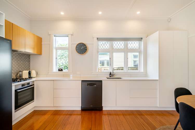 42 Tennyson Street Petone_16