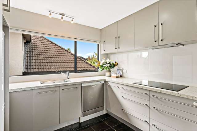 2/24 Sylvia Road St Heliers_3