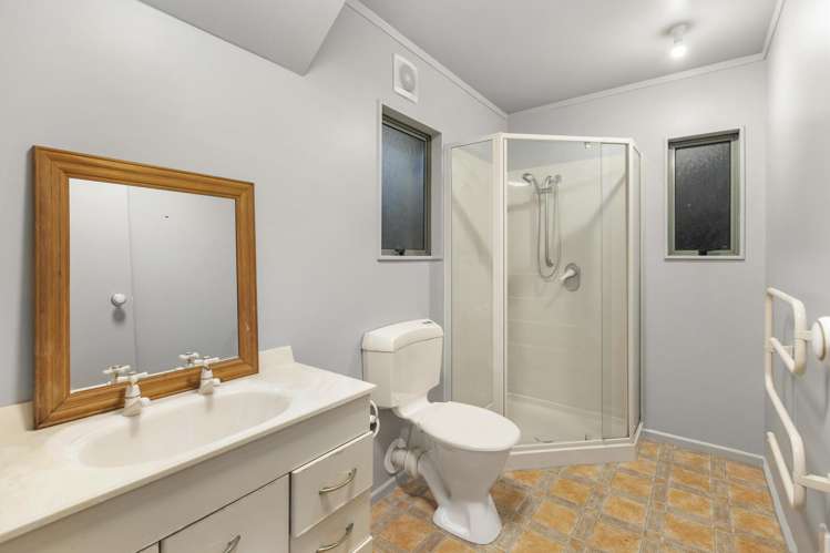 51 Happy Valley Road Owhiro Bay_12