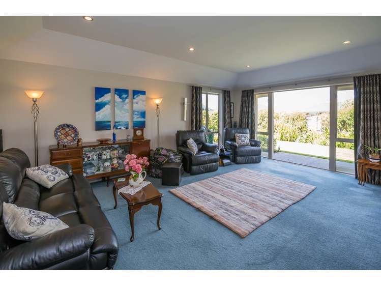 276 Southfield Drive Lincoln_1