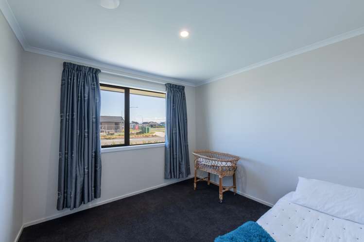 1 Woodley Road Richmond_14