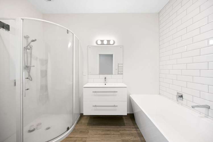 111 Galloway Street Hamilton East_8