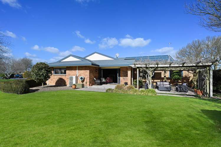 253 The Oaks Drive Cambridge_23
