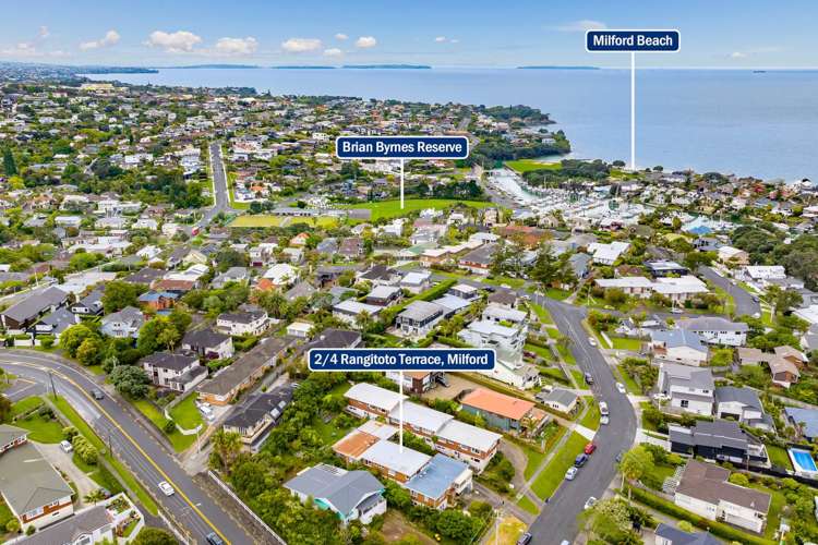 2/4 Rangitoto Terrace Milford_23