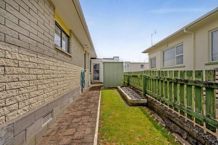 19a Tukapa Street Westown_18