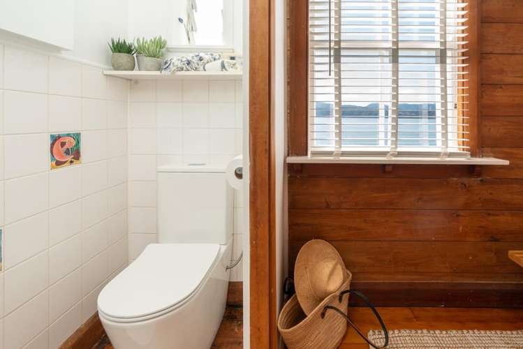 495 Karaka Bay Road Karaka Bays_16