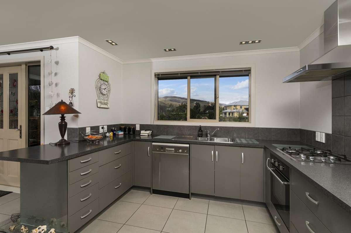 2 McKellar Court_4