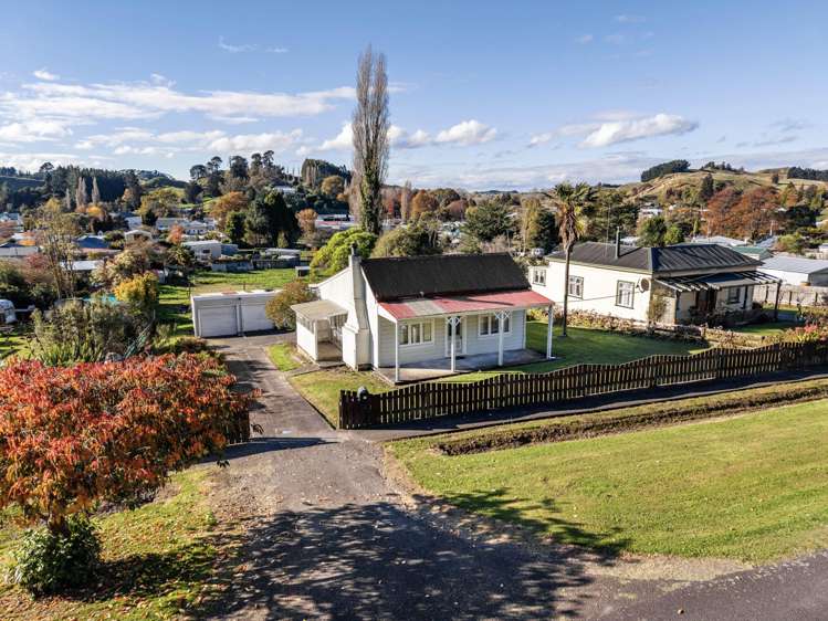 16 Feltham Street Hunterville_18