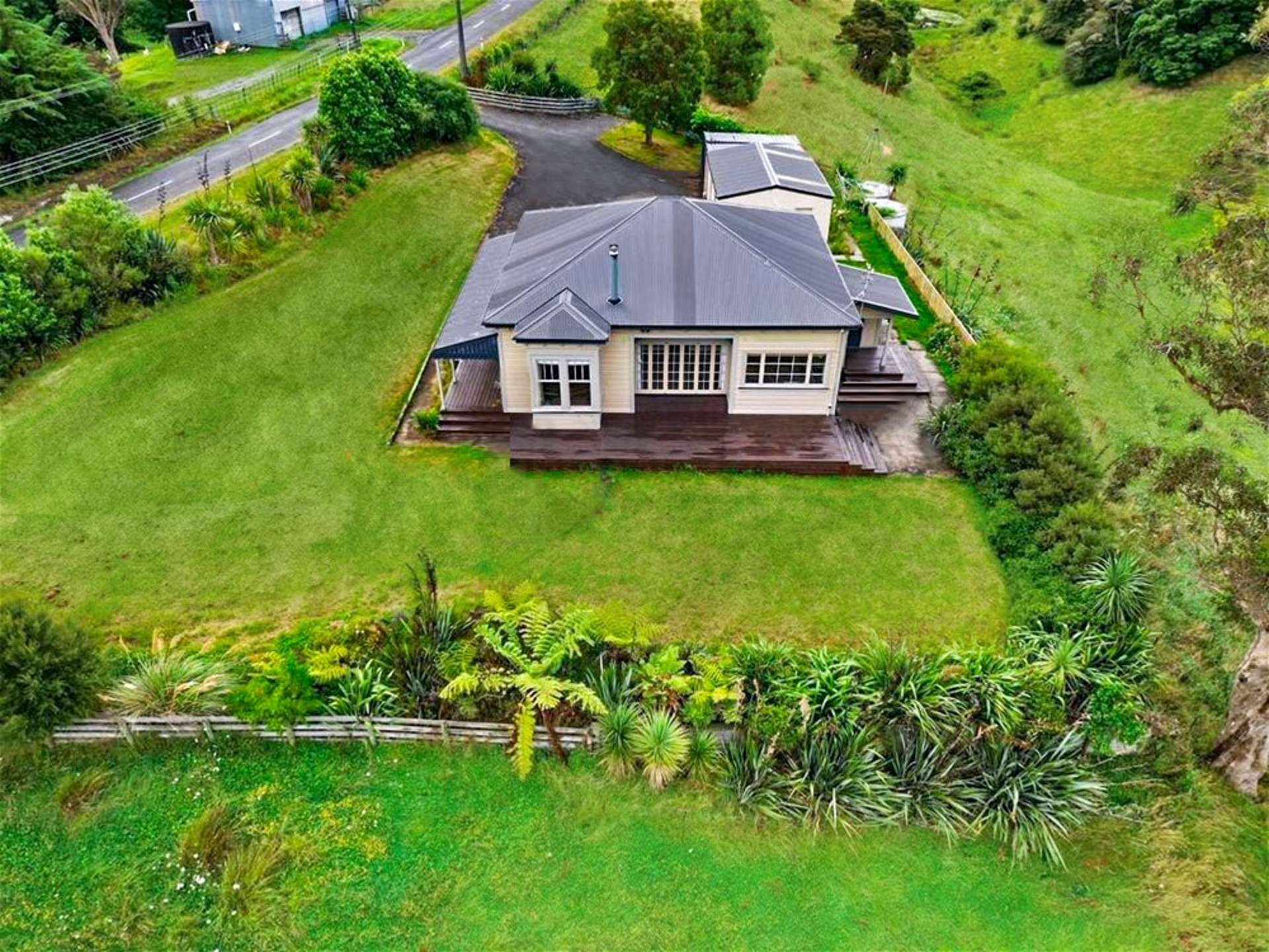 64 Mount Biggs Road Halcombe_0