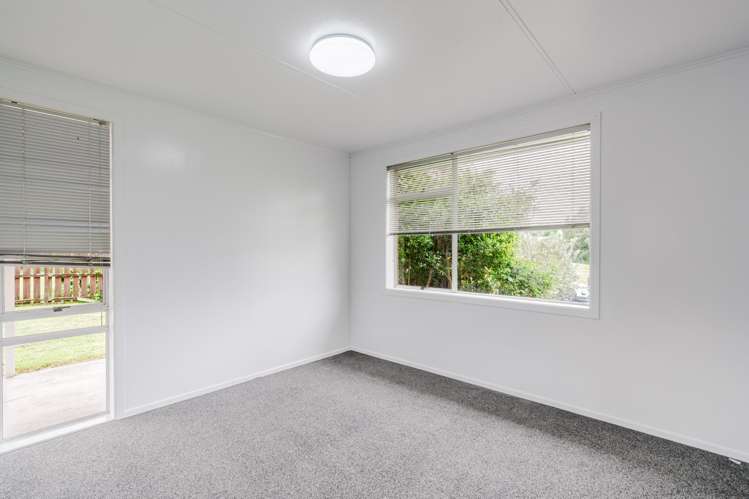 8 Emerald Place Chartwell_16