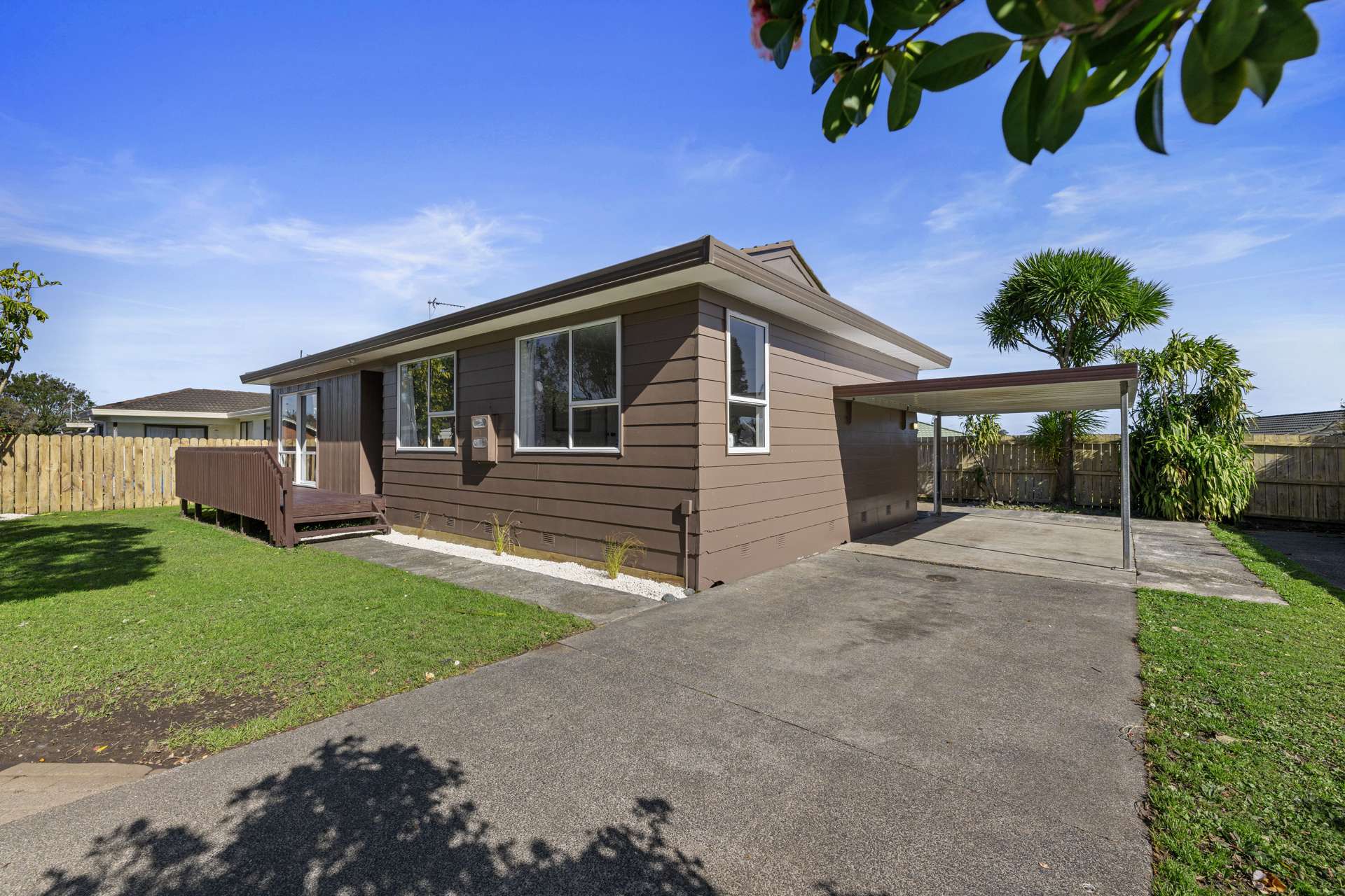 2/7 Sparrow Place Manurewa_0