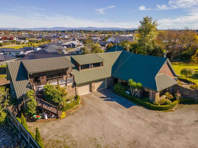 Generational Home & Ample Garaging