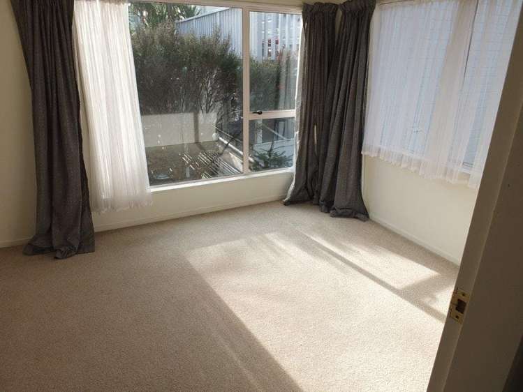 18/20 Thompson Street Mount Cook_10