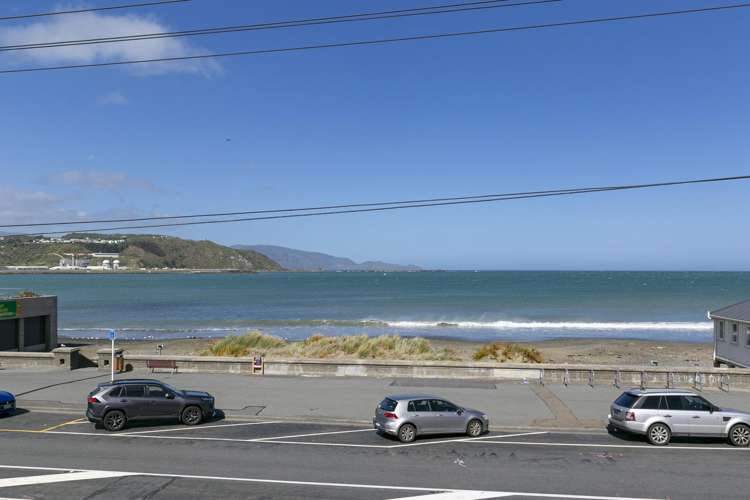 96B Lyall Parade Lyall Bay_14