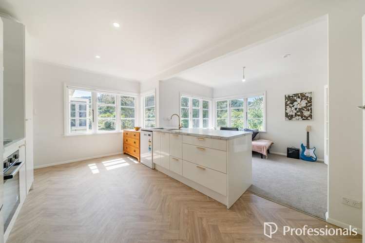 6 Te Whiti Grove Korokoro_6