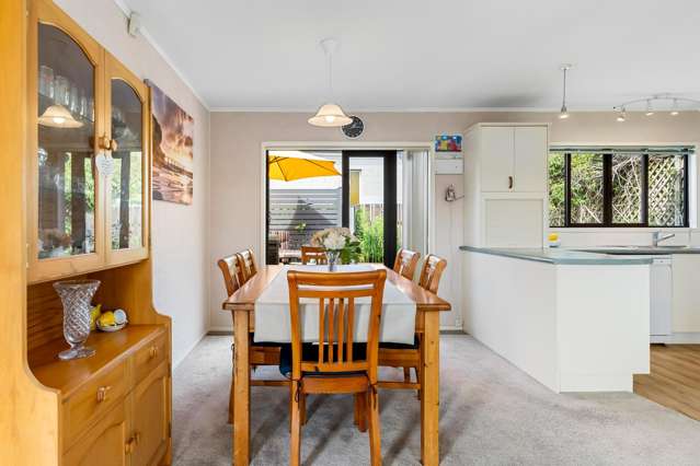 3 Hollyhock Place Browns Bay_3