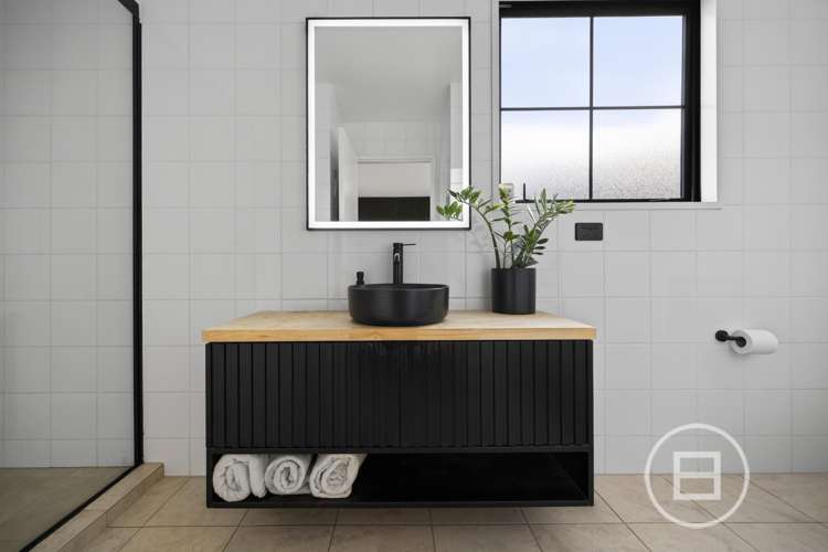 19 Stone Ridge Place Queenstown Hill_9