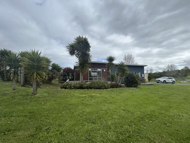 41 Lara Lane Kaiwaka_2
