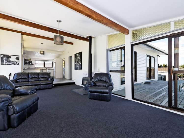 15 Bodi Place Te Atatu South_5