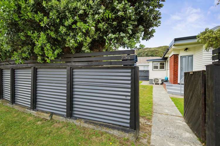 256 Waiwhetu Road Waterloo_19