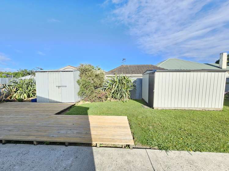 196 Bath Street Levin_19