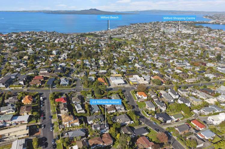 2/4 Richards Avenue Forrest Hill_17
