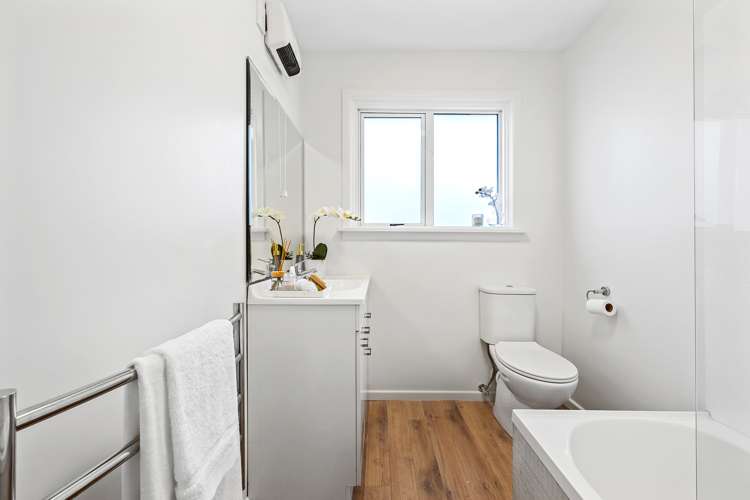 863 Ferry Road Woolston_12