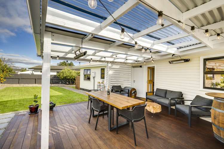 16 Surrey Street Taradale_19