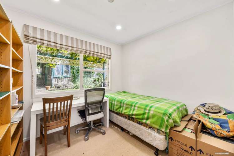 22 Saint Peters Street Northcote_9