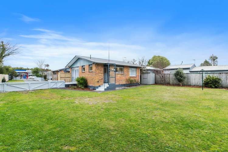 67a Clayton Road Mangakakahi_13