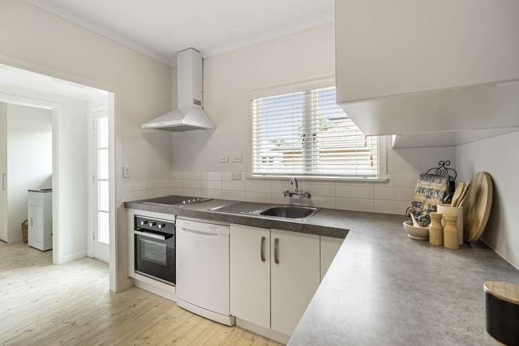 72 Ngataringa Road Devonport_12