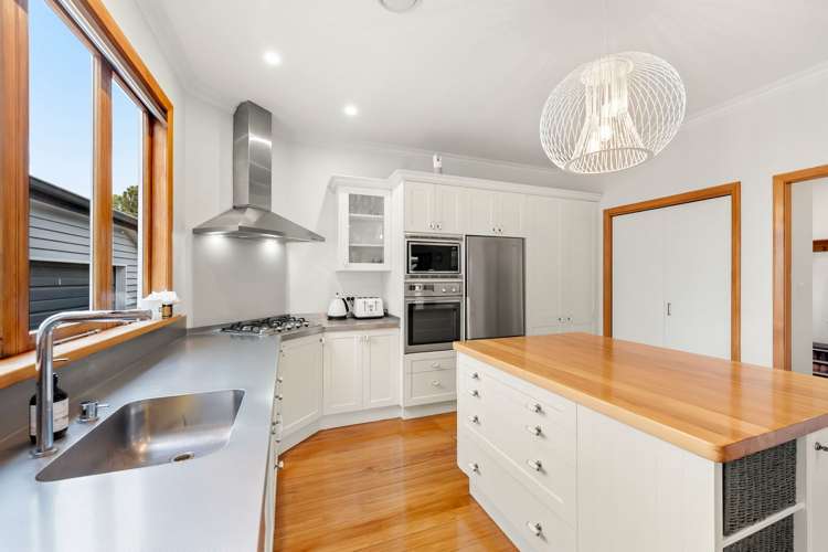 11 Thornycroft Avenue Epuni_12