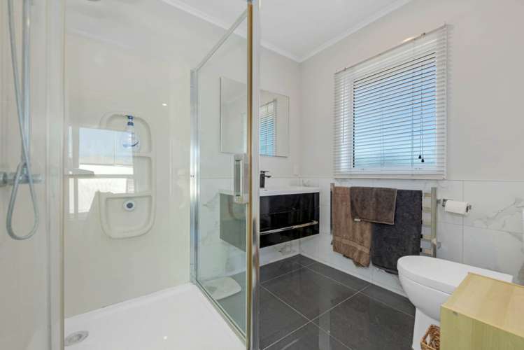 13 Russell Avenue Pukekohe_19