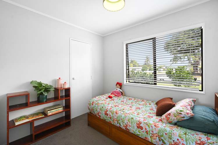 71B Campbell Street Leamington_10