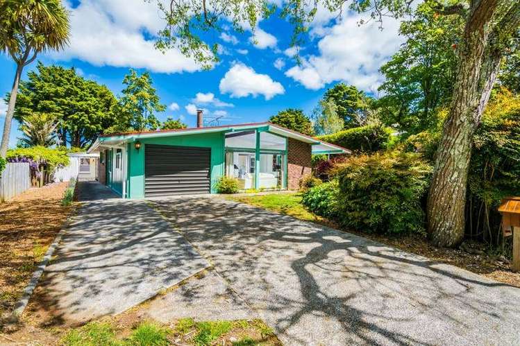 6 Totara Grove Hillcrest_16