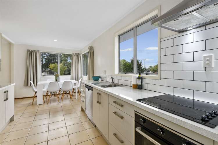 2 Spode Place Henderson_13