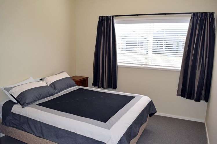 2/15 Tremaine Avenue Taupo_13