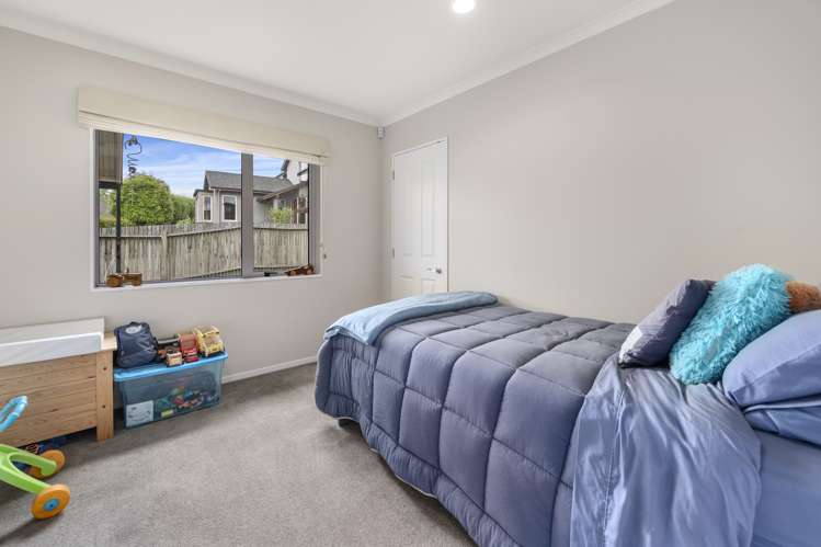 5 Hayward Rise Owhata_13