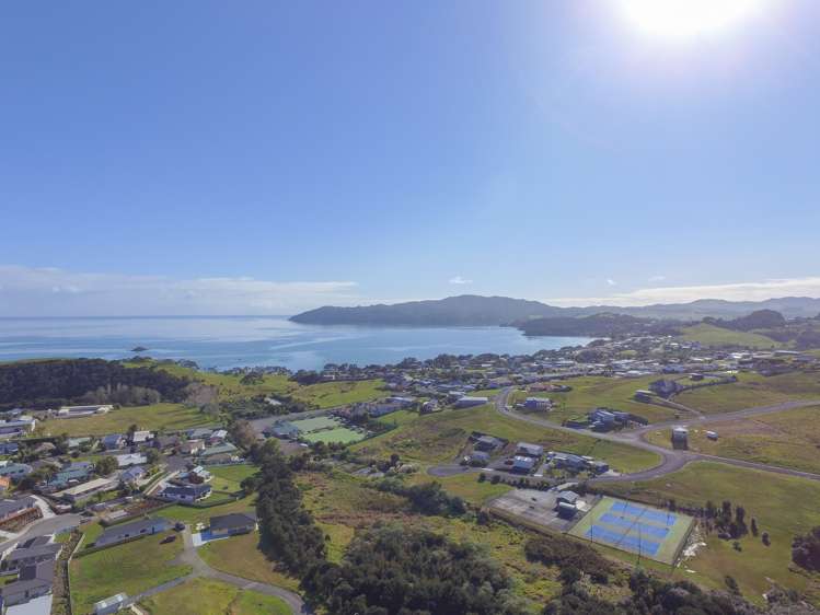 11 Frangipani Street Cable Bay_13