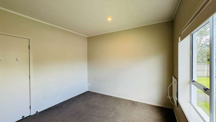 32 Isobel Road Greenhithe_9